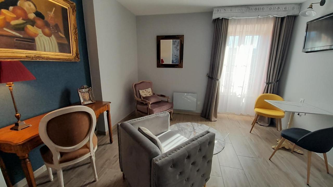 إستين B&B Manoir De La Fabregues المظهر الخارجي الصورة