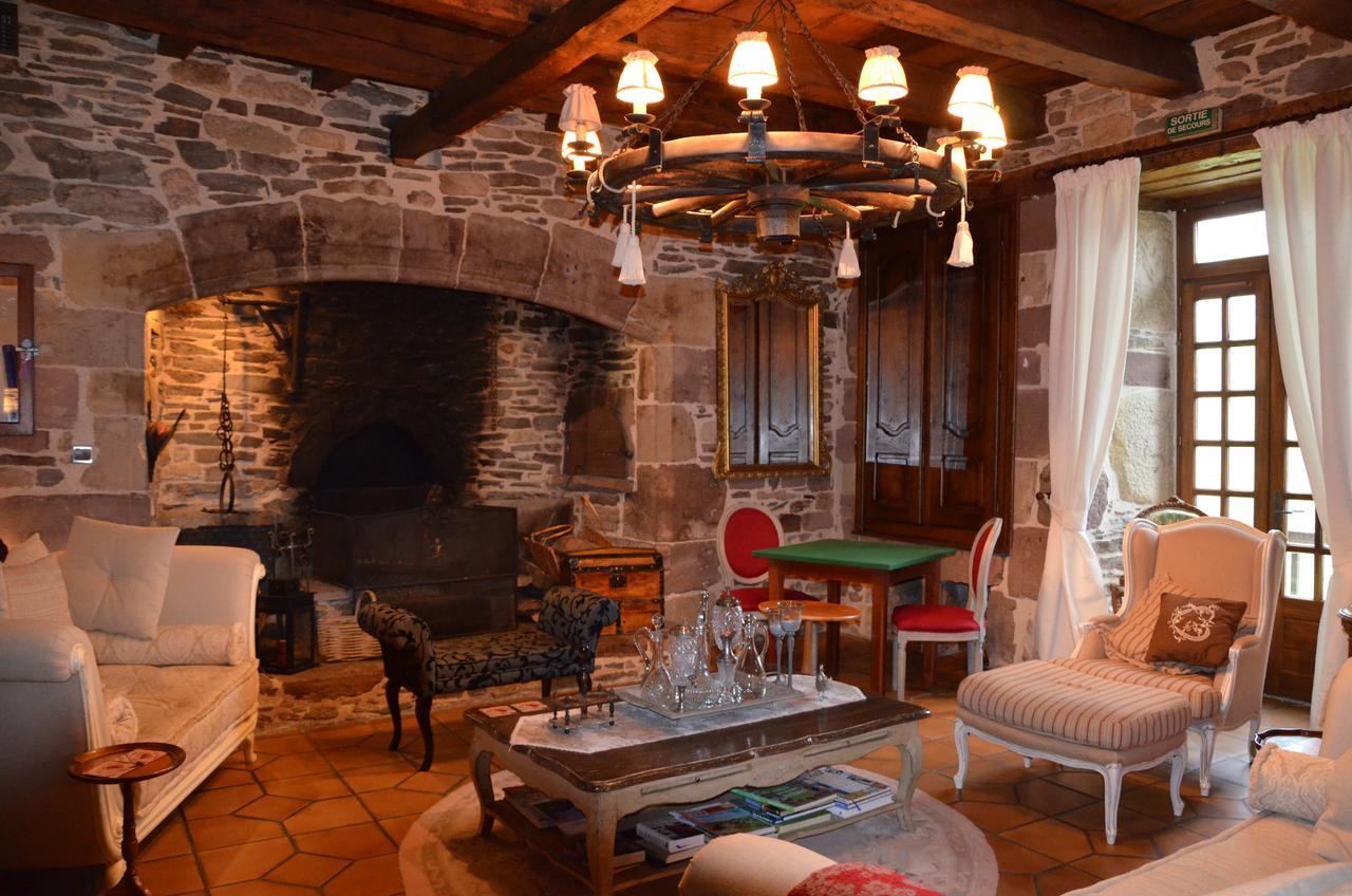 إستين B&B Manoir De La Fabregues المظهر الخارجي الصورة