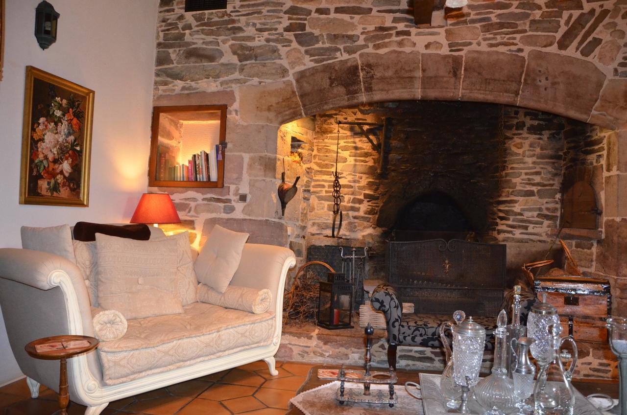 إستين B&B Manoir De La Fabregues المظهر الخارجي الصورة